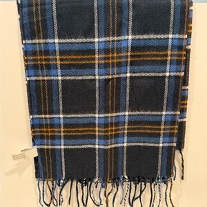 Old Navy Plaid Wool Scarf in Gray and Blue